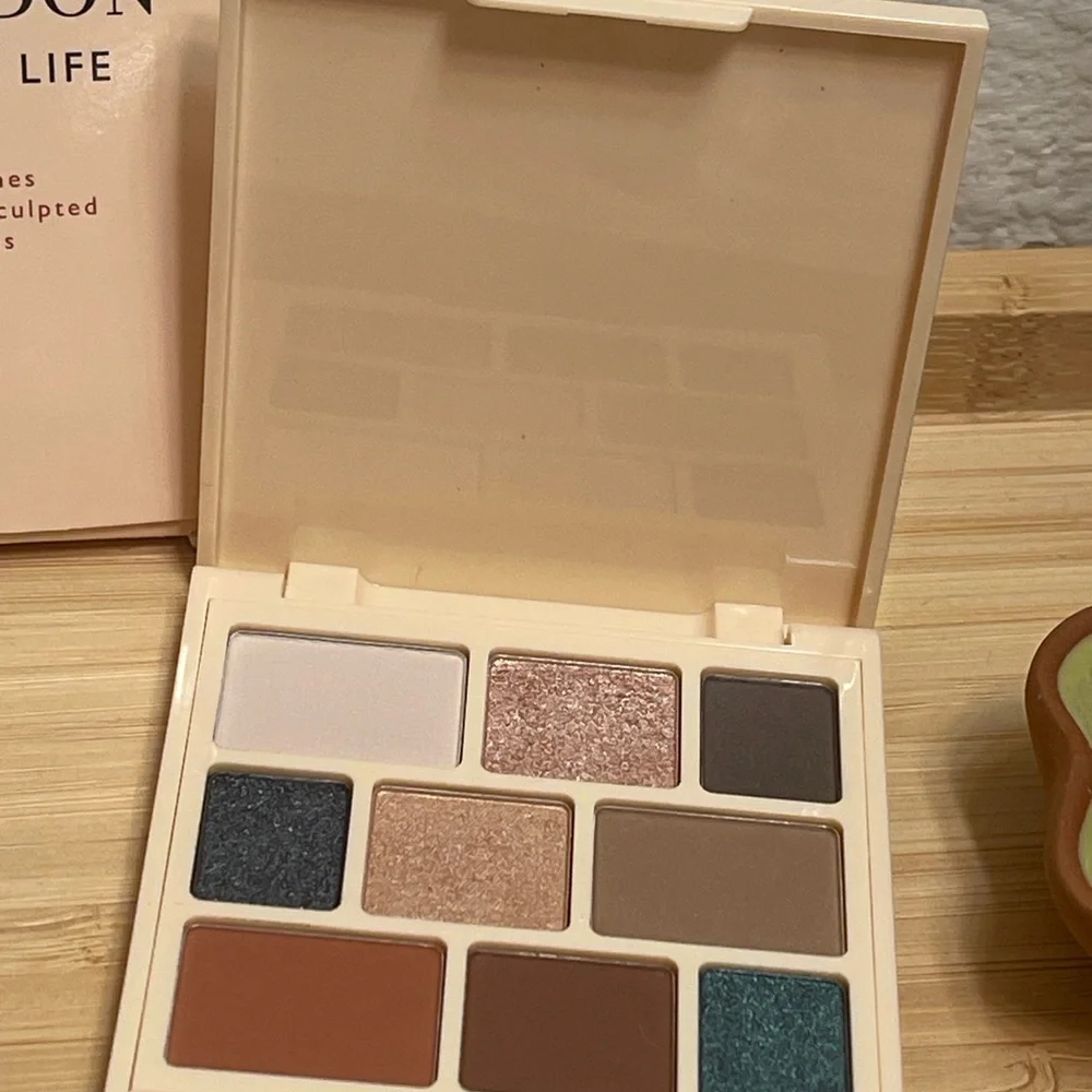 Brand New Unused Makeup Bundle